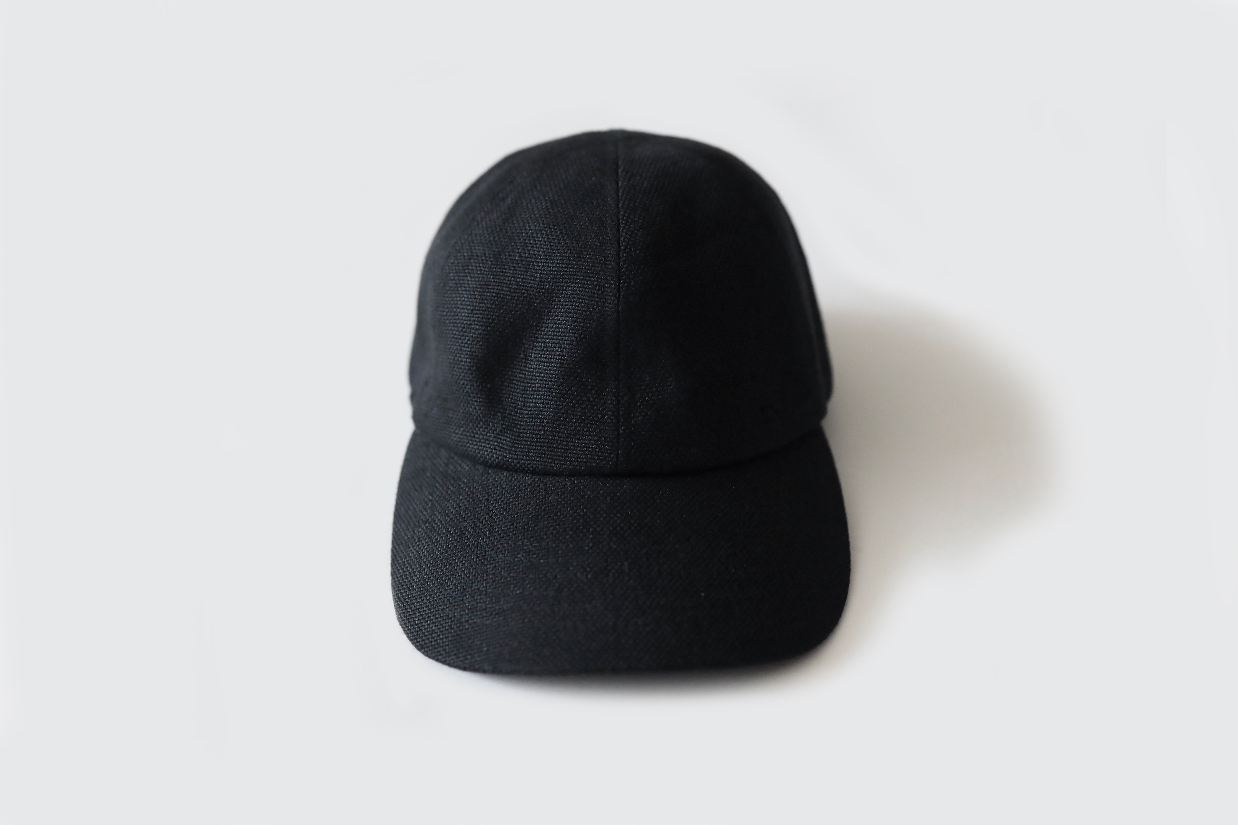 mature hat.  Linen canvas trainer cap